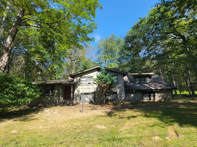 Building Photo - 103 Tunkhannock Trail Rental