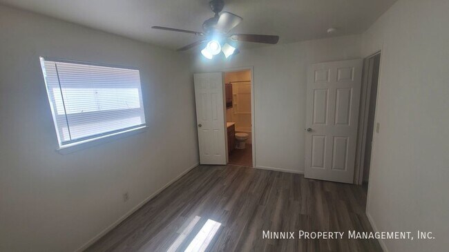 Photo - 711 S Austin Ave Unidad 106