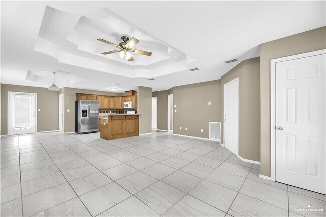 11 River Bend Dr