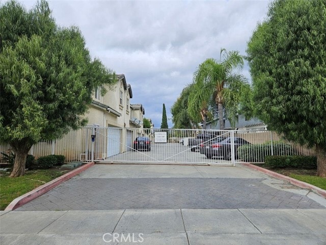 Photo - 1345 W Hillandale Ave