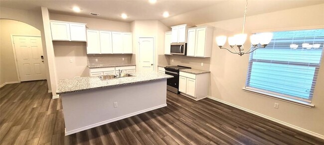 Photo - 172 Pivot Dr