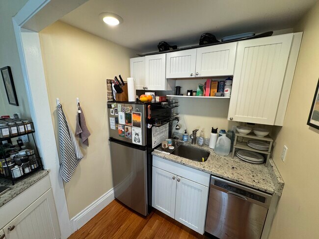 Photo - 65 Walden St Unidad 1F