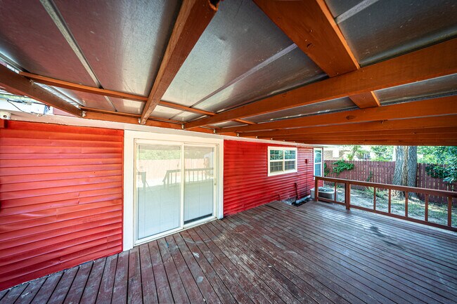Photo - 713 NW 32nd St