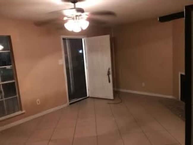 Photo - 6068 Beechcraft St