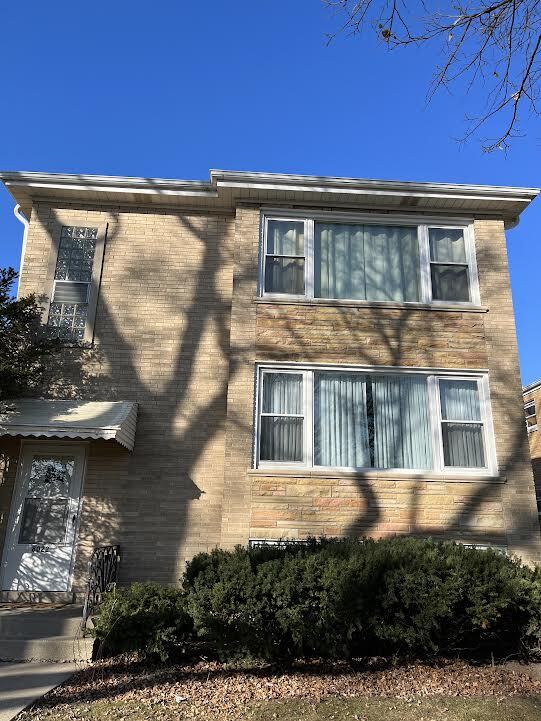 8022 Oriole Ave Unit 2 floor