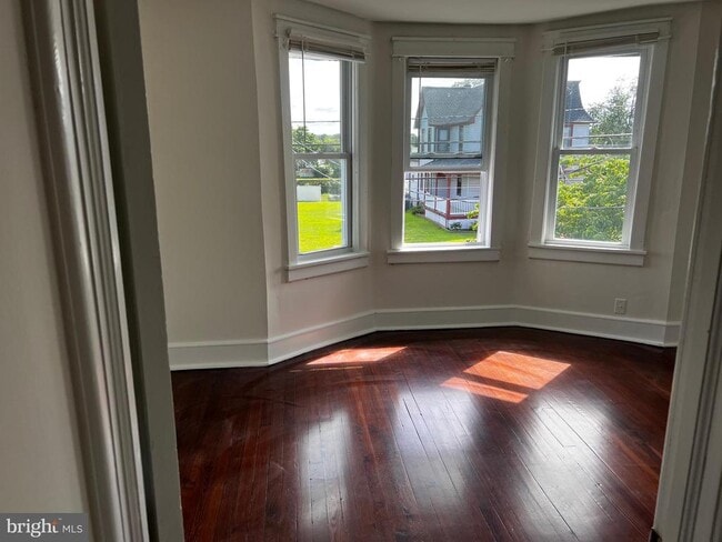 Photo - 529 Bridgeboro St