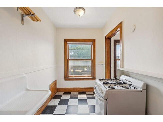 Photo - 1910 1st Ave S Unit 6