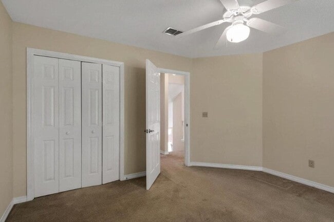 Photo - 2014 Mistral Ln E