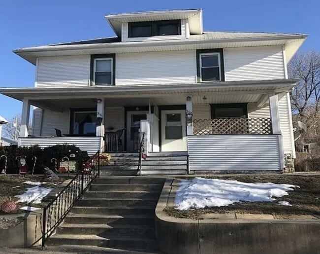 Building Photo - 312 N Trapp Ave