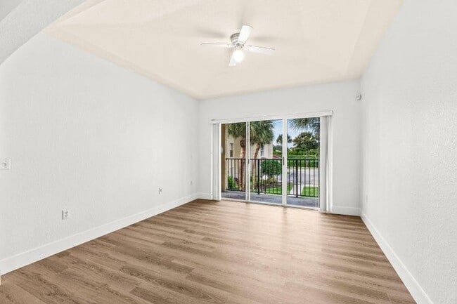 Building Photo - 1503 Belmont Pl