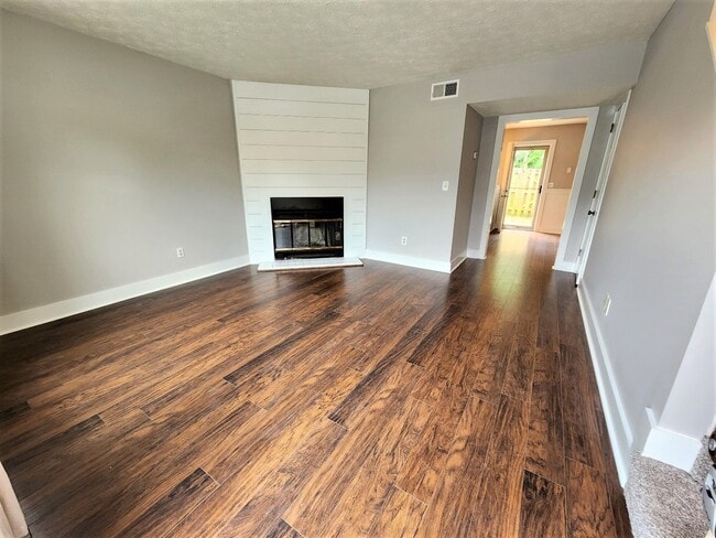 Photo - COMING SOON... Beautiful 2BR/1.5BA Townhouse in Hermitage Meadows!