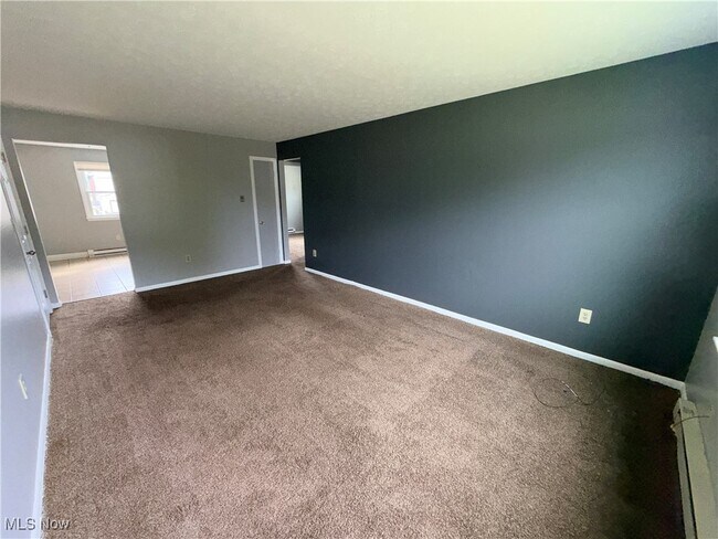 Photo - 929 Cook Ave Unit 4