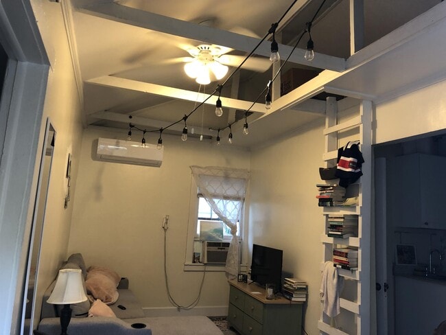 Photo - 1135 SW 9th Ave