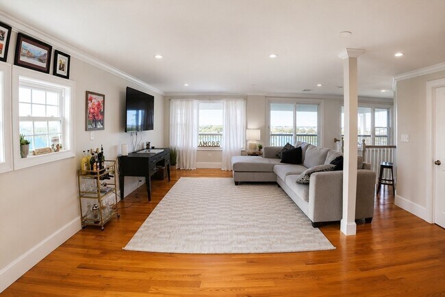 Photo - 274 Bowdoin St