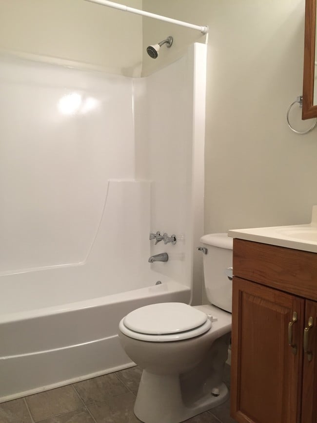 Photo - 20 White Cir