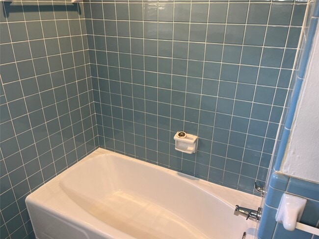 Photo - 313 Mackeral St