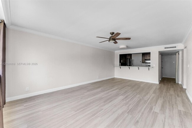 Building Photo - 9001 SW 77th Ave Unit C202