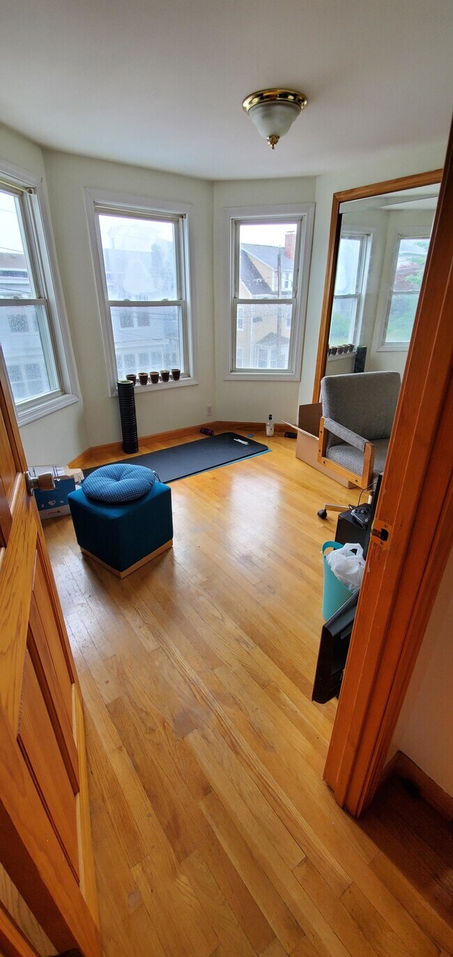 14 Underwood Park Condo Unit 2 Condo for Rent in Waltham, MA