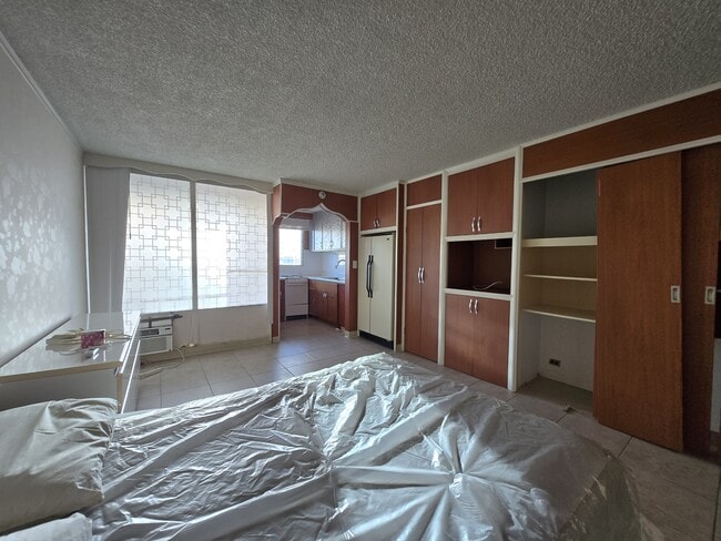 Photo - 747 Amana St