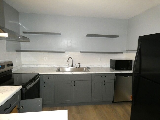 Photo - 1405 S Jefferson St House