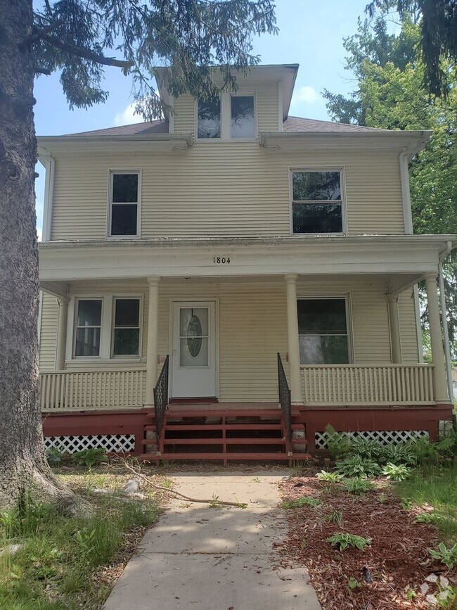 Building Photo - SL WEL1804 Unit 1804 1/2 Rental