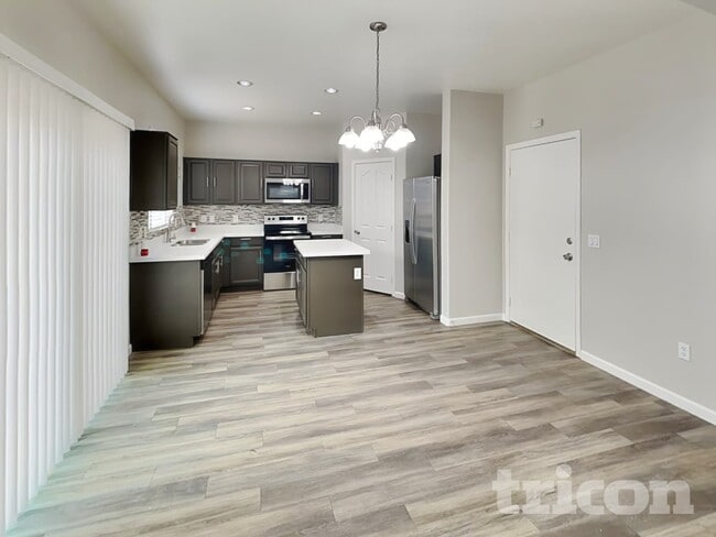 Photo - 3917 W Maldonado Rd