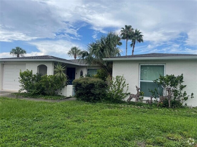 Building Photo - 7403 Populus Dr Rental