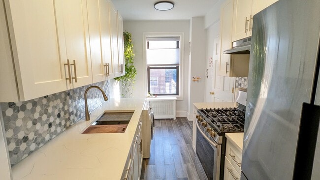 Building Photo - 8300 Talbot St Unit 3E Rental
