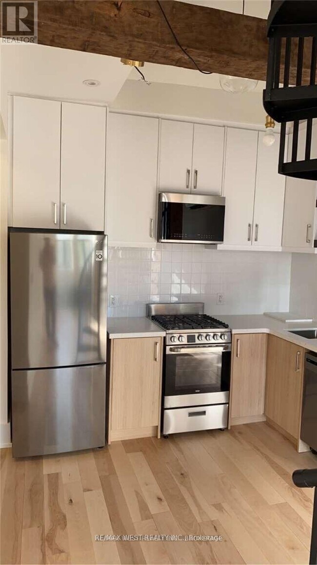 Photo - 299 Pacific Ave