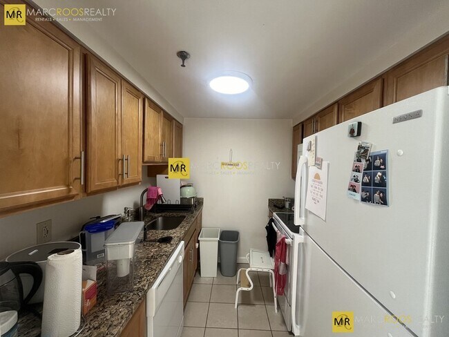 Photo - 1933 Commonwealth Ave Unit 504