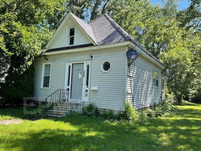 Building Photo - 1148 Columbia St