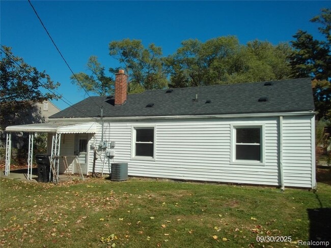 Photo - 26751 Belanger St
