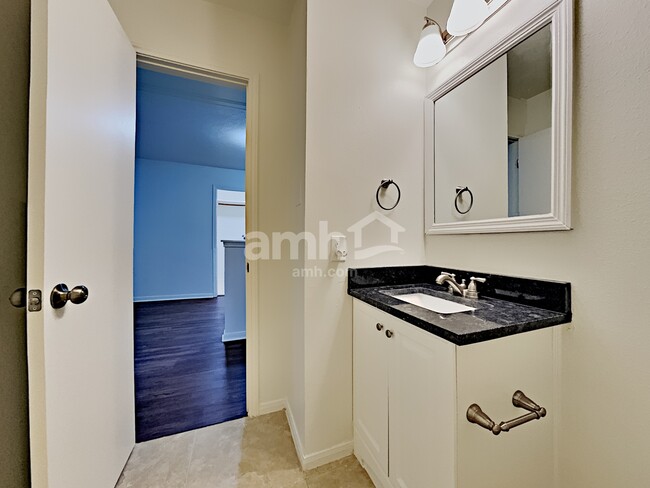 Photo - 2738 Springstone Dr