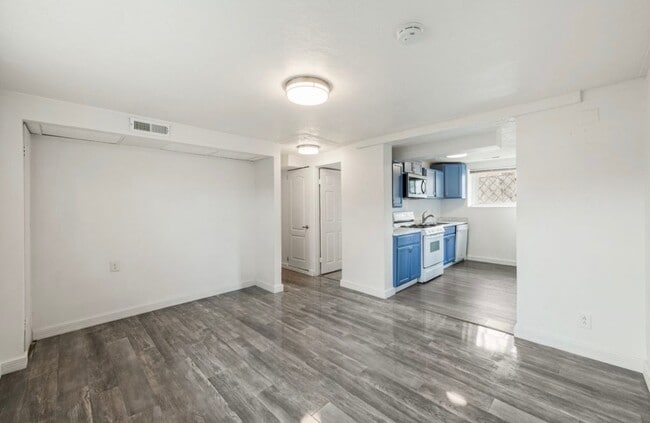 Photo - 140 W 8710 S Unit Cozy Basement Apartment for rent in Sandy