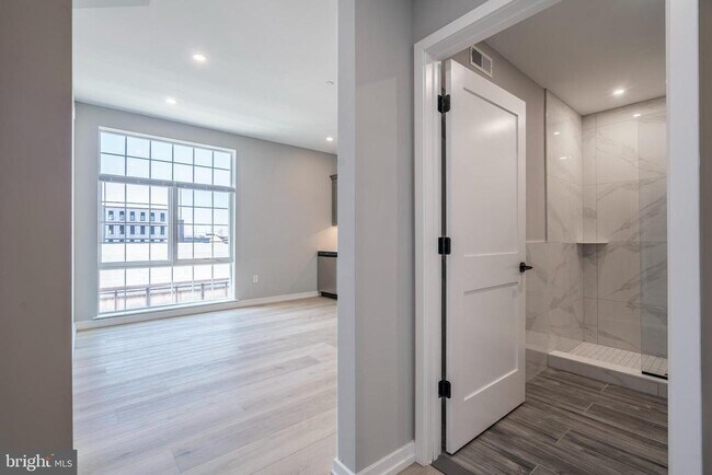 Photo - 2401 Washington Ave Unit 4F