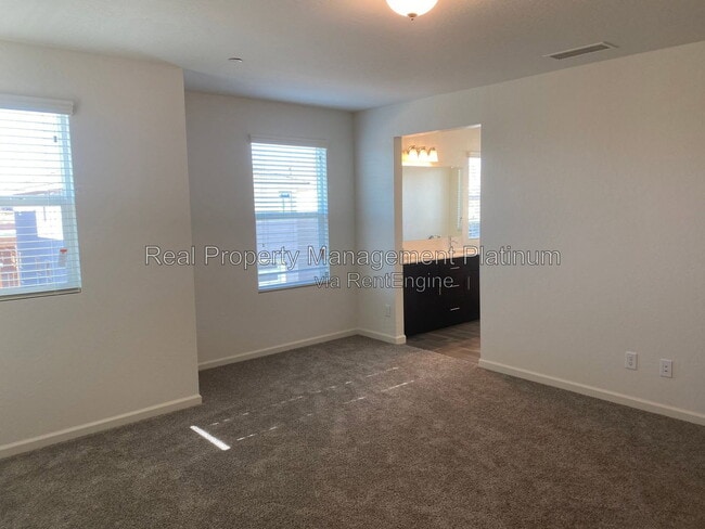 3736 Longford Way