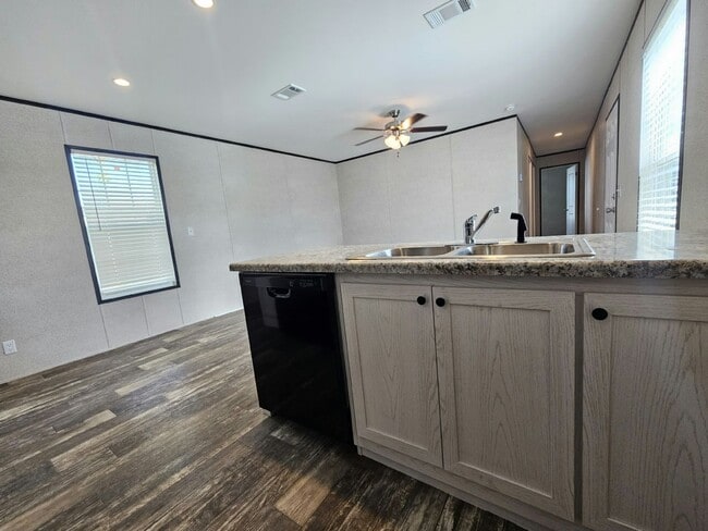 Photo - 1023 Myakka Dr