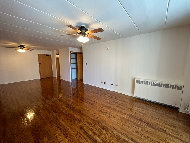 2340 N. Commonwealth