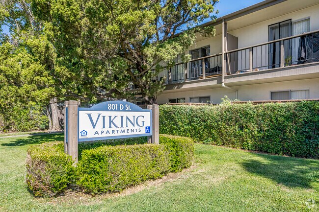 Signage - Viking Apartments