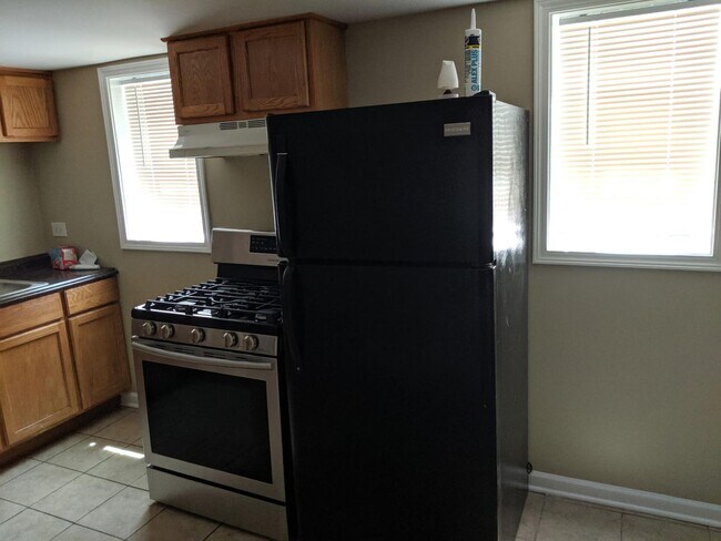 2614 N Springfield Ave Unit GF