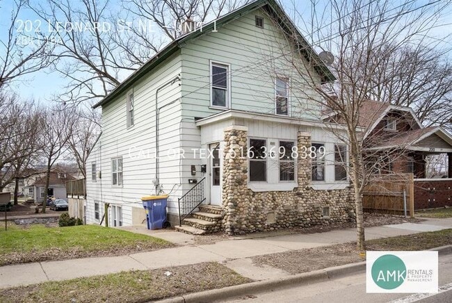 Building Photo - 202 Leonard St NE Unit 1