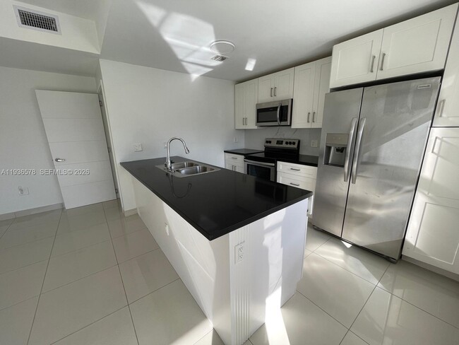 Photo - 25869 SW 139th Ct