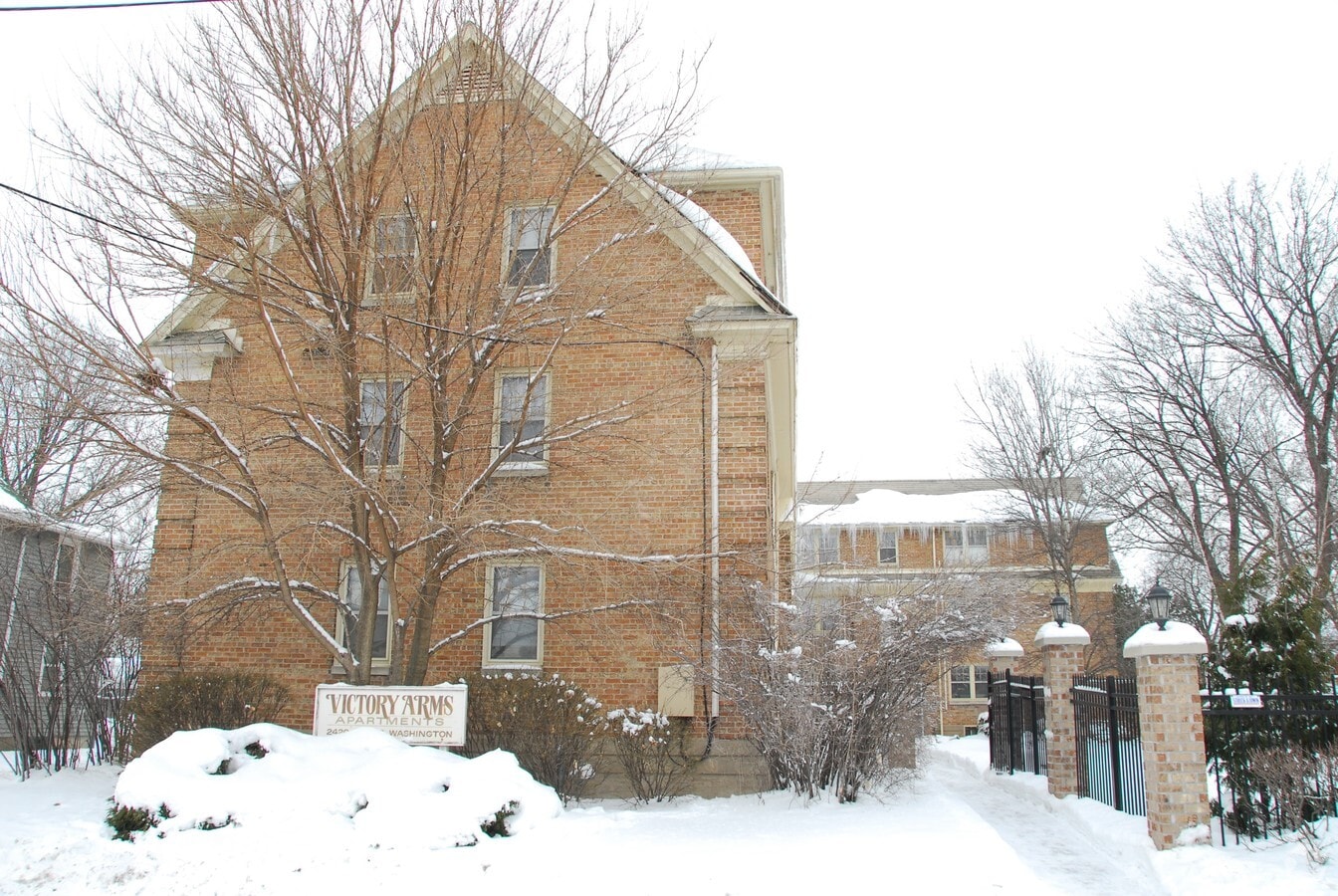 Victory Arms Apartment - Victory Arms Apartment