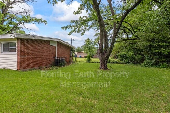 Photo - 6452 Evergreen Blvd