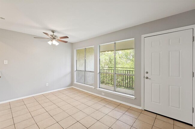 6910 Hart Ln Unidad 414