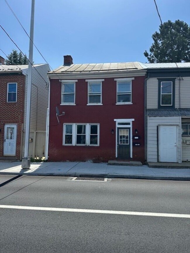 Building Photo - 353 N Hanover St Unit 2