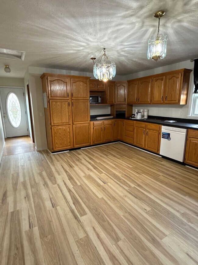 Photo - Charming 3 bedroom