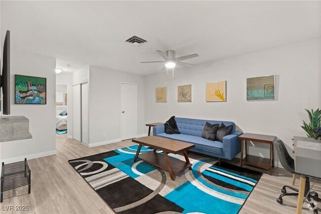 Building Photo - 615 S 10th St Rental