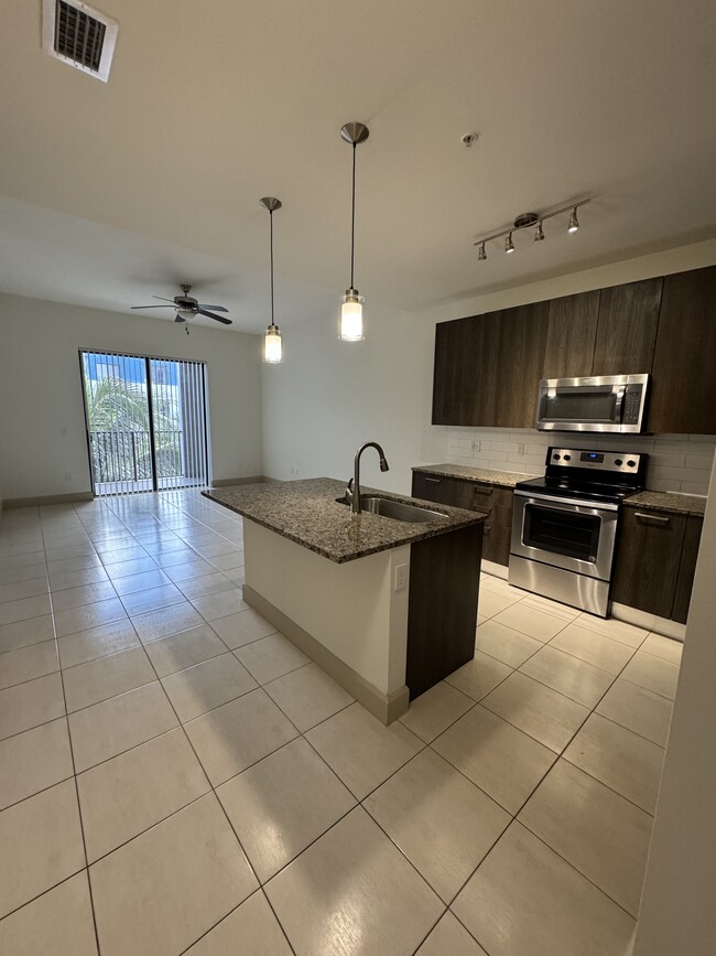 Building Photo - 8278 NW 48th Ter Unit A2 Rental