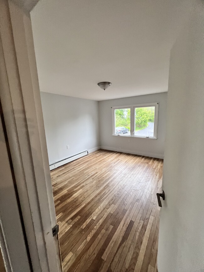 Photo - 147 State St Unit 6